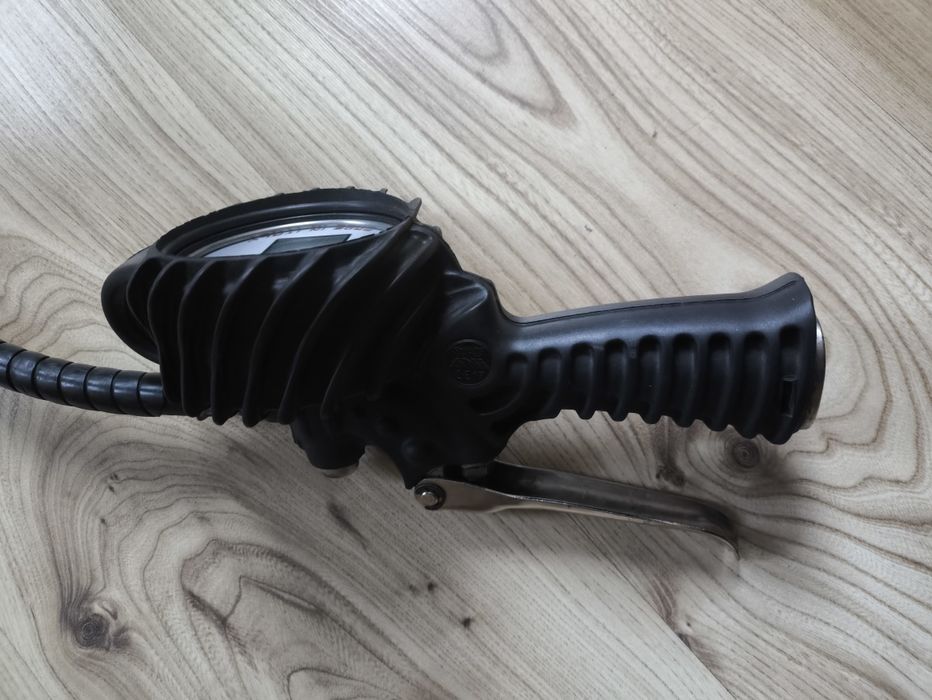 Пистолет за напомпване на гуми ANI мод. 25/GR-D с цифров манометър