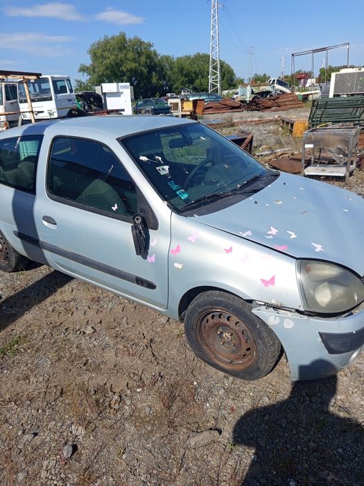 Рено Клио 1.2 57 кс 2004 г  на части