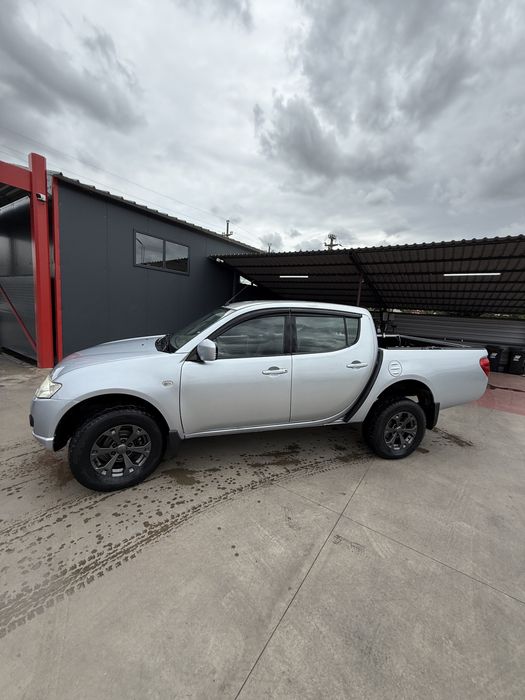 MITSUBISHI L200 2013 — imagine 4