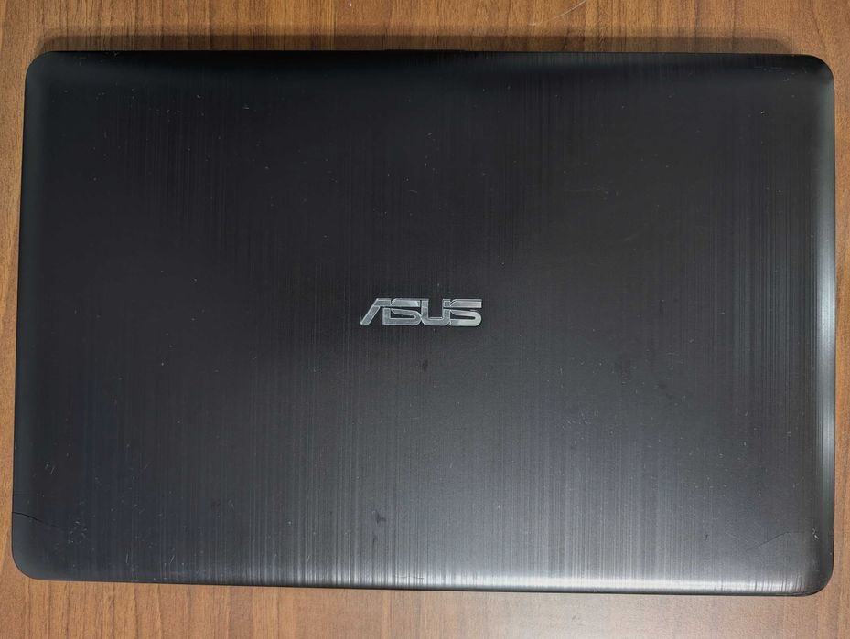 Продаётся ноутбук Asus X540S в хорошем состоянии