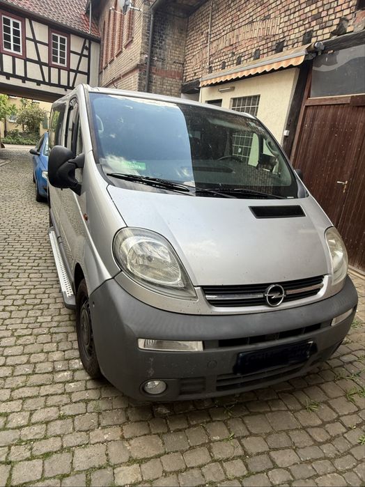 Vivaro 2003 1.9 cdti 9 locuri