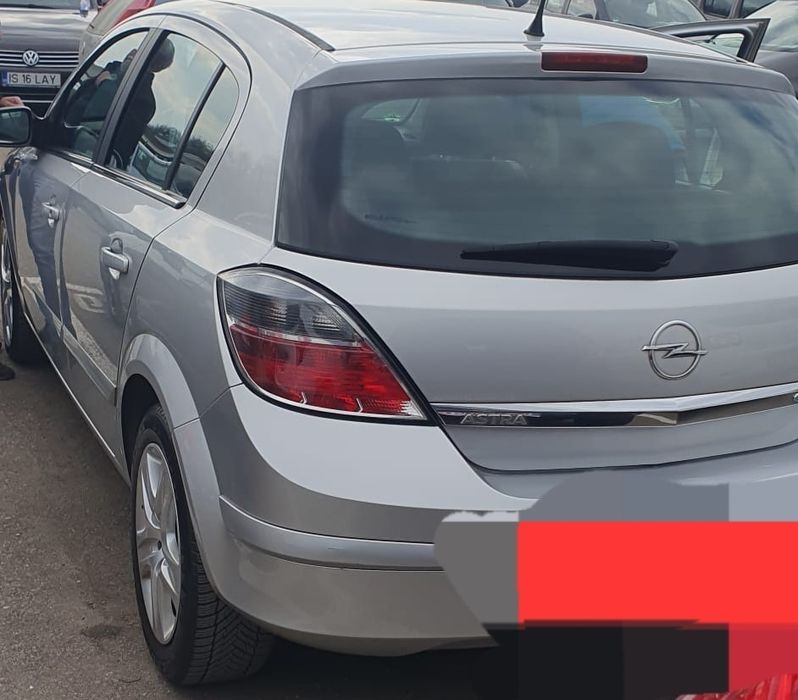 Vând Opel Astra H