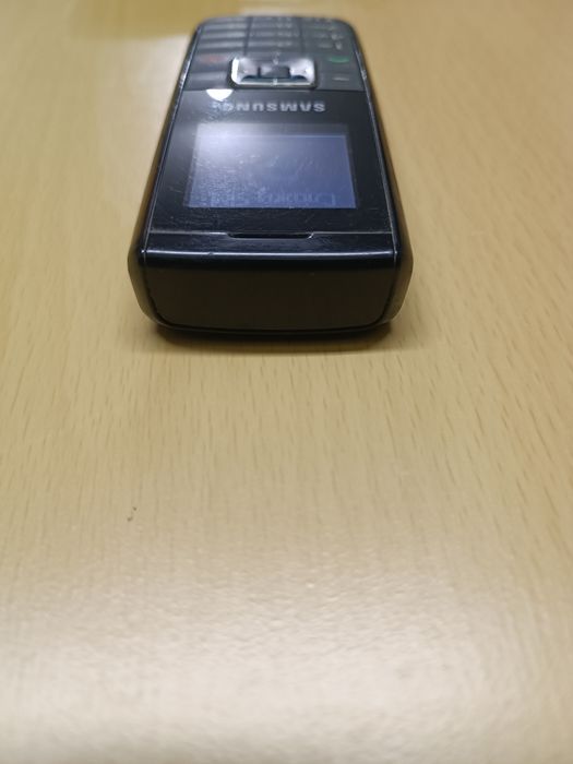Телефон Samsung SGH-B100