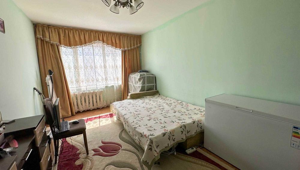 Продам 3 ком в центре Айым