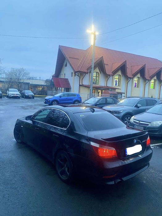 Vând Bmw e60 520d volan dreapta