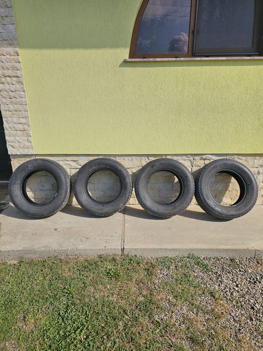 Cauciucuri BRIDGESTONE DURAVIS 225 65 16c 0824