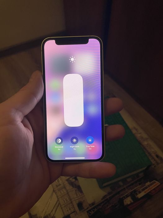 Iphone 12 mini verde deschis