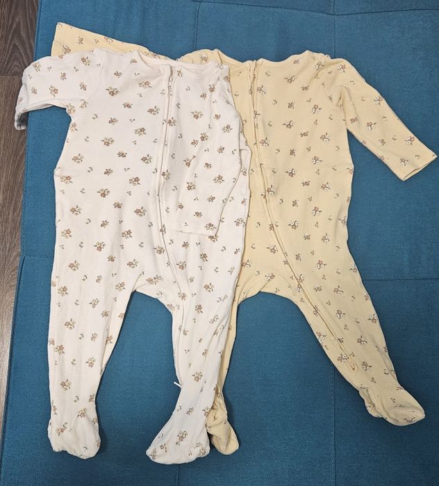 Set două salopete Smyk cu fermoar și botoșei