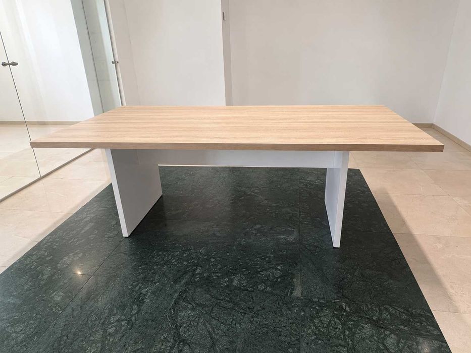 SET MOBILIER SALĂ DE ȘEDINȚE – Masă conferință + 6 scaune + 2 dulapuri depozitare- Piesele pot fi achizitionate si separat.