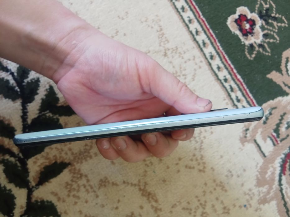 Телефон Хонор продам