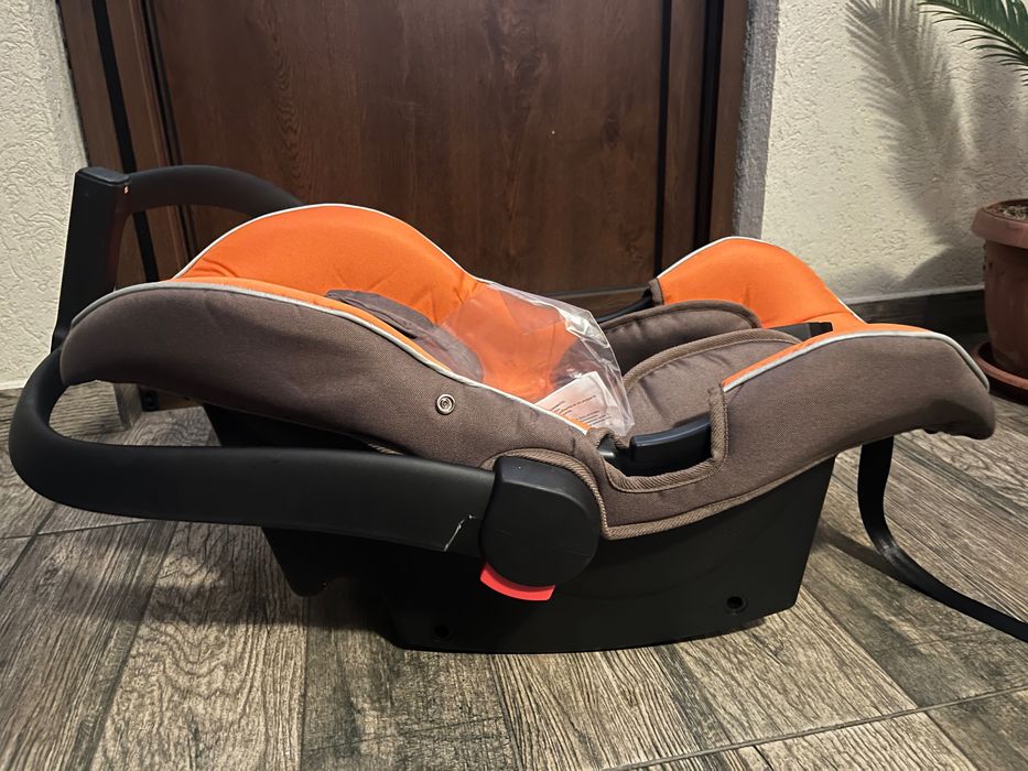 Детско столче за кола или количка