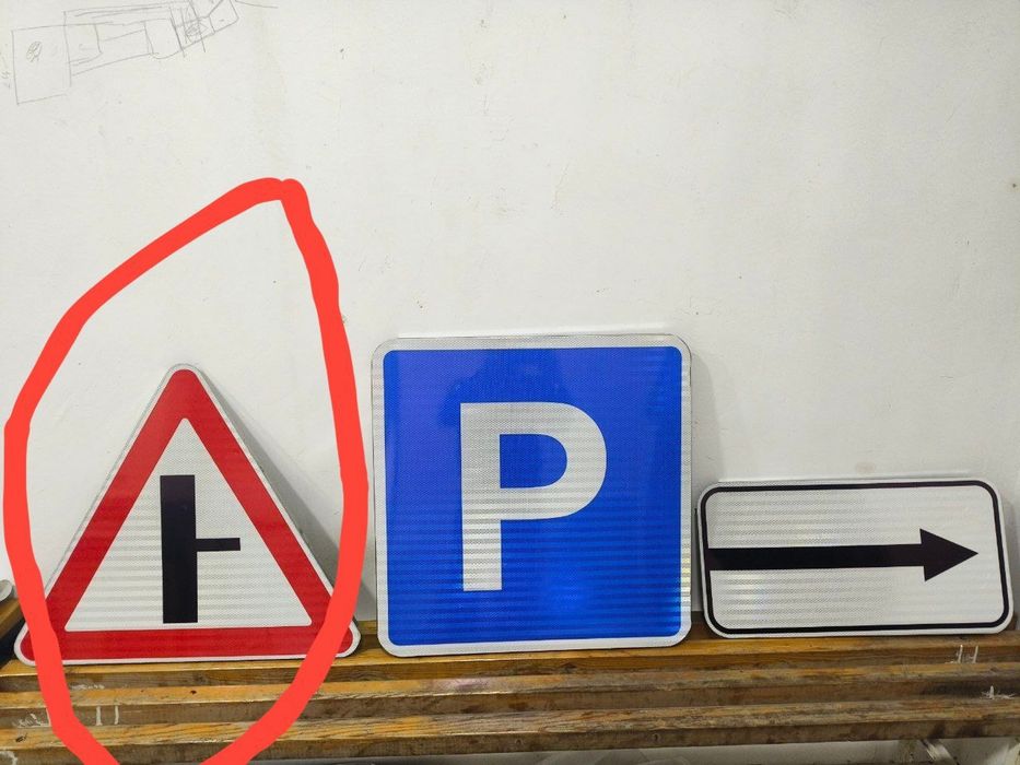 Любой Знак отражение Znak Yo'l belgilari bor yonadigan pod zakaz