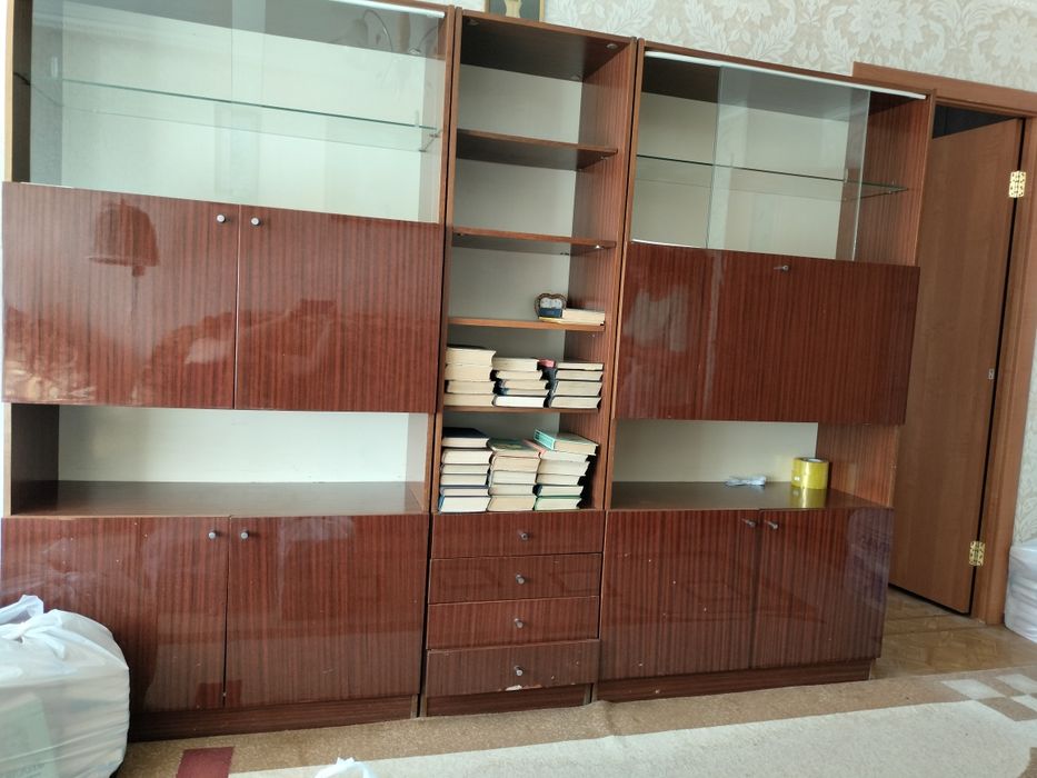 Продам стенку-горку.