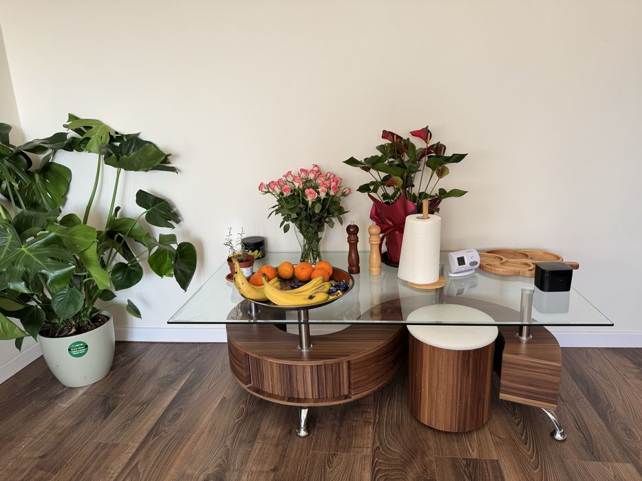 masuta de cafea de lemn