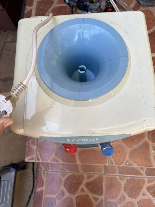 Продам настольный кулер для воды