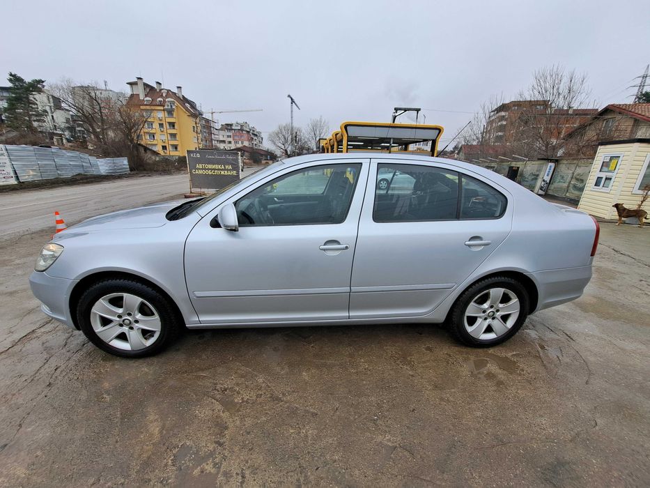Шкода октавия 1.6TDI 105hp 2010.г