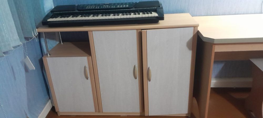 Продаётся комплект мебели