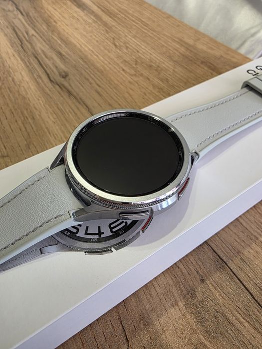 Samsung Galaxy Watch6 Classic, 47mm, Сребрист