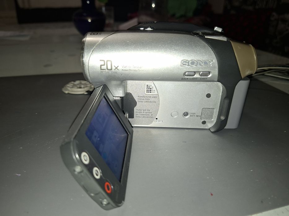 MiniDVD / RW handycam Sony DCR-DVD92E, funcțional, de colecție, cu încărcător
