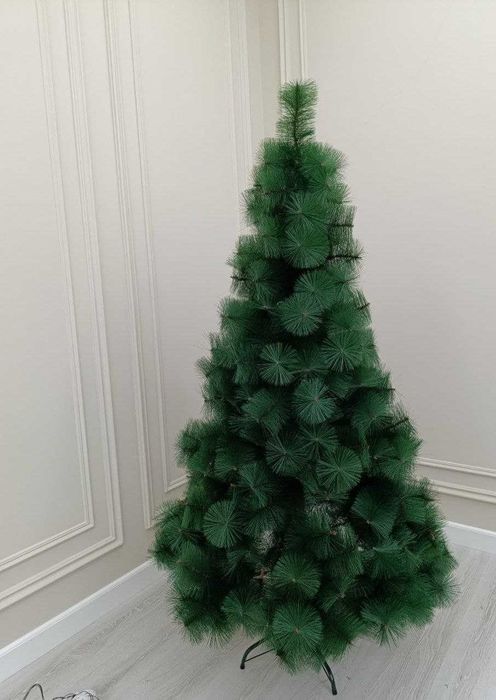 Archa o'yinchoqlari bilan