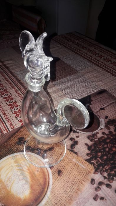 Carafâ de vim sau alte bâututri