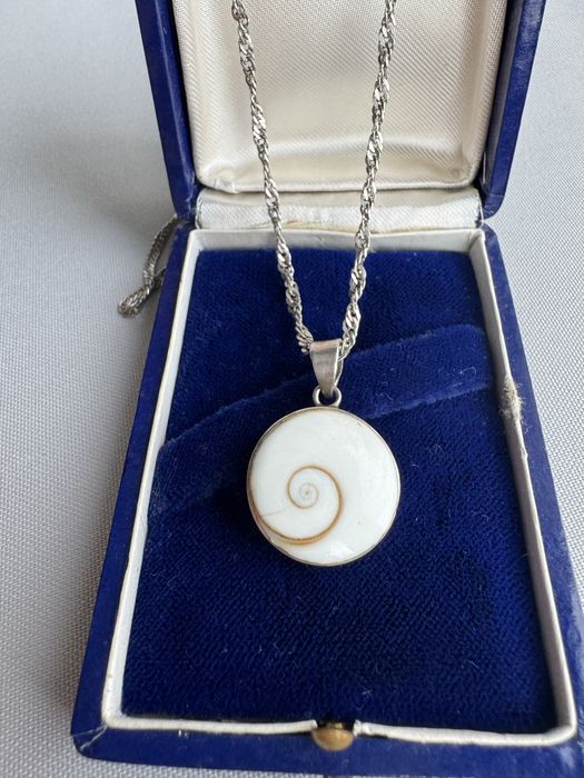 Pandantiv si lant din argint. Perla Shiva