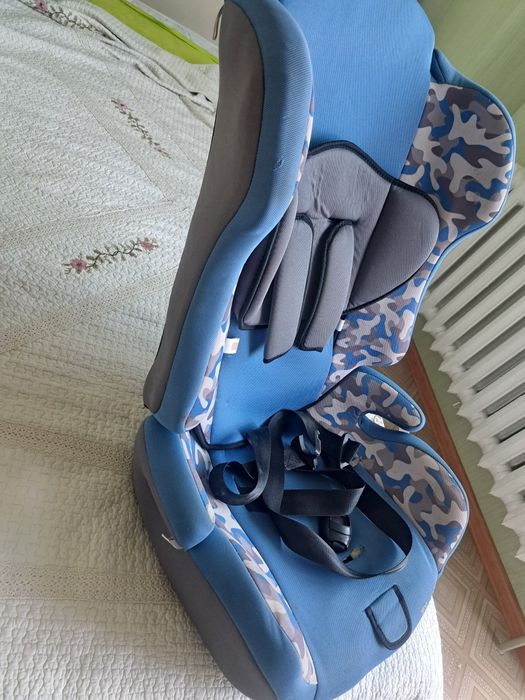 Продам автокресло