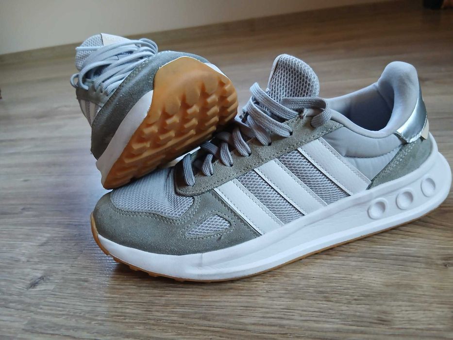 Оригинални сникърси adidas Run 84 (Размер 41 ⅓) – Сиви