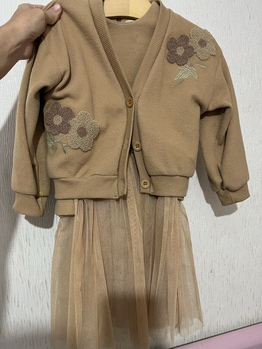 Нардядный костюм на девочку