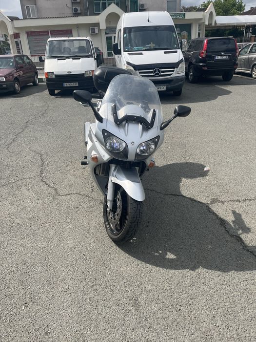 Продавам Yamaha FJR 1300