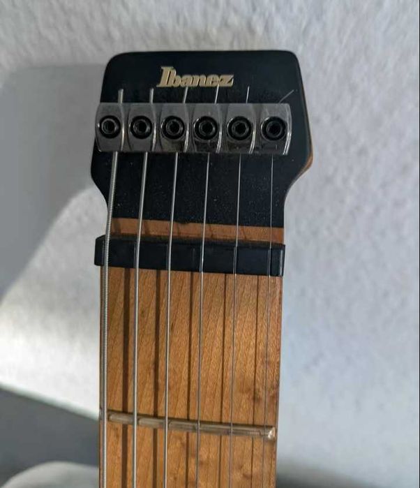 Продавам изгодно електрическа китара Ibanez Q 52