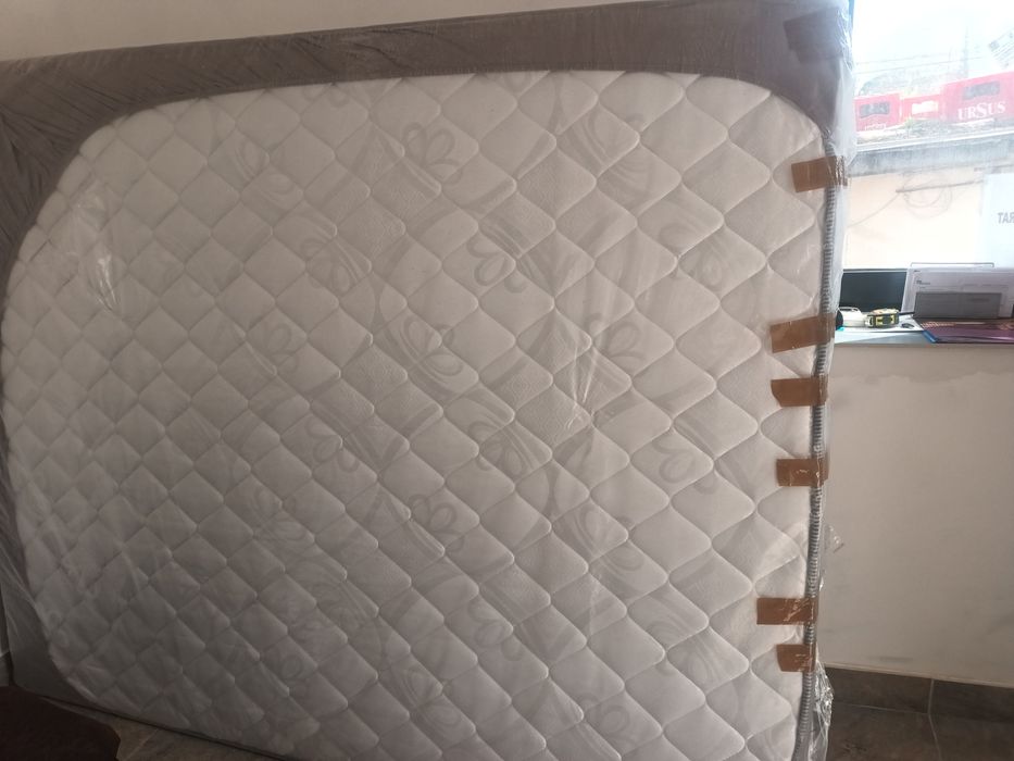 Saltea de pat ,2m pe 1,60