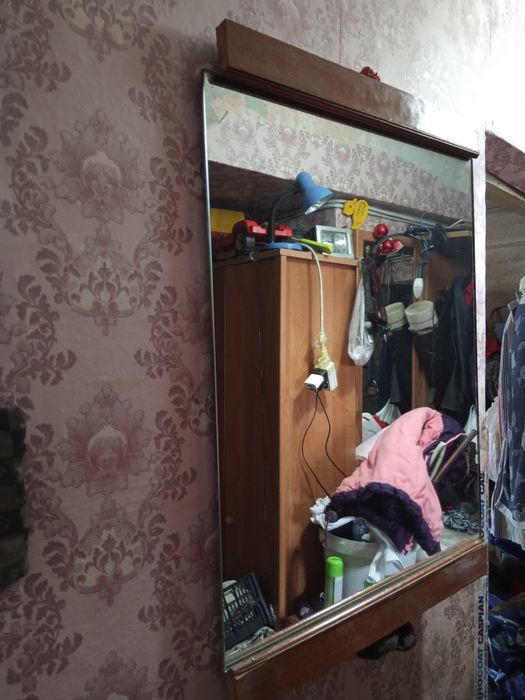 Продам зеркало в хорошем состояний!