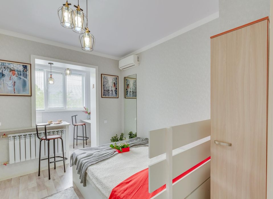 YourHouse Абая -Саина квартира студия посуточно