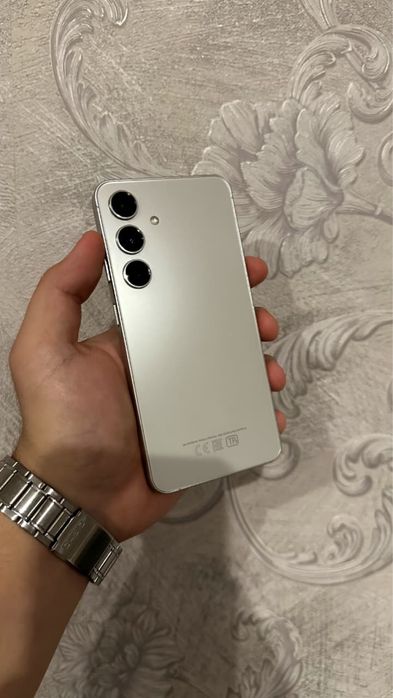 Samsung S24 128gb в идеале