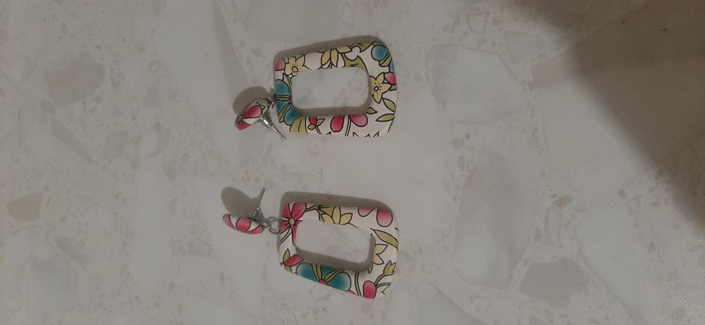 Ръчно направени бижута и други