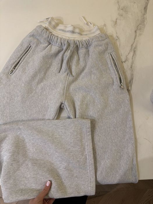 Анцунг Alexander Wang