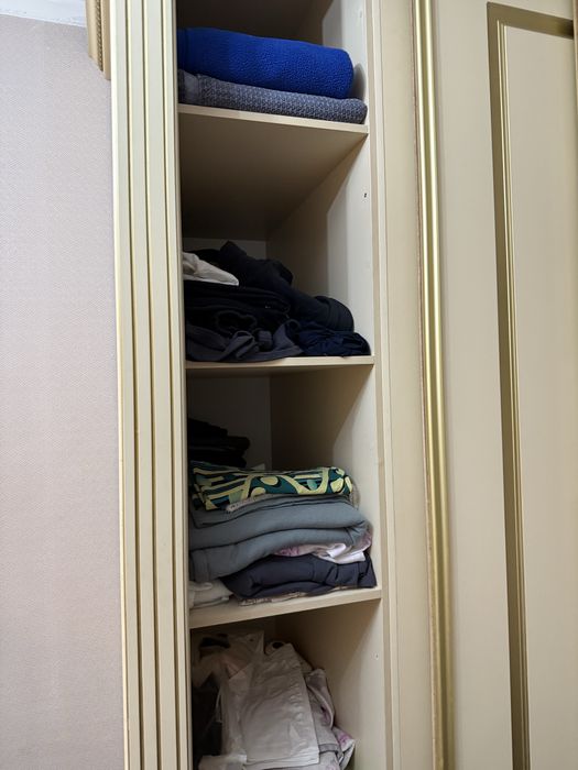 Продам шкаф платянной брльшой