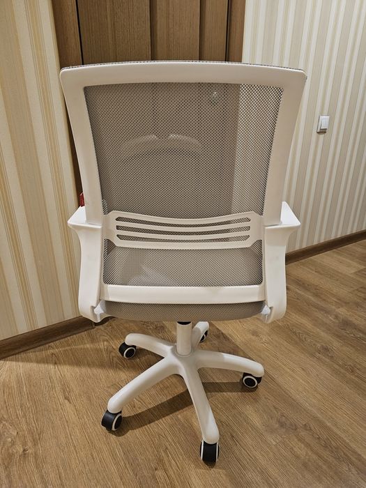 Продам компьютерное кресло