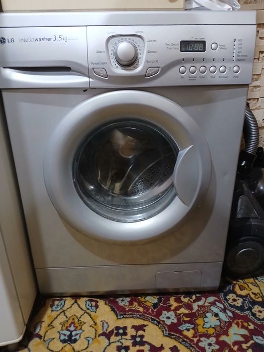 Продам стиральную машинку LG!