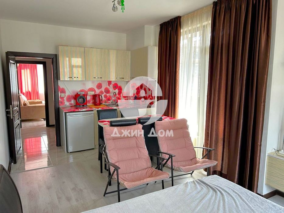 Продава се Двустаен апартамент в Приморско - 77 кв.м за 1129 €/кв.м - Снимка #2