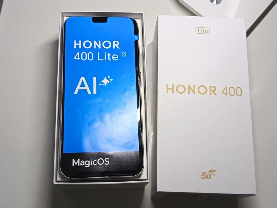 Хонор 400 лайт тут 2 ТЕЛЕФОНА
