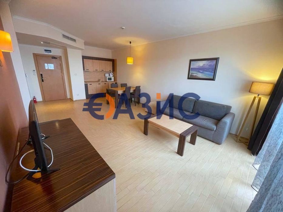 Продава се Двустаен апартамент в к.к. Слънчев бряг - 89 кв.м за 1051 €/кв.м - Снимка #2