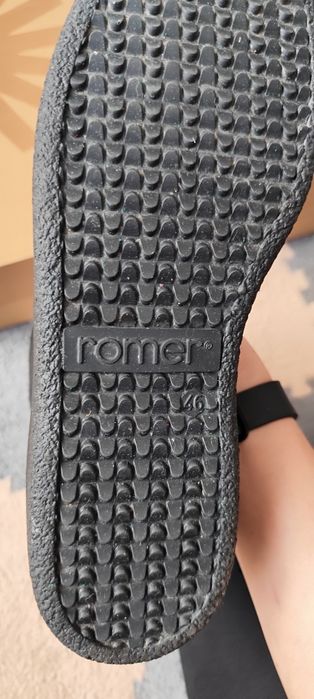 Продам кожаные сапоги