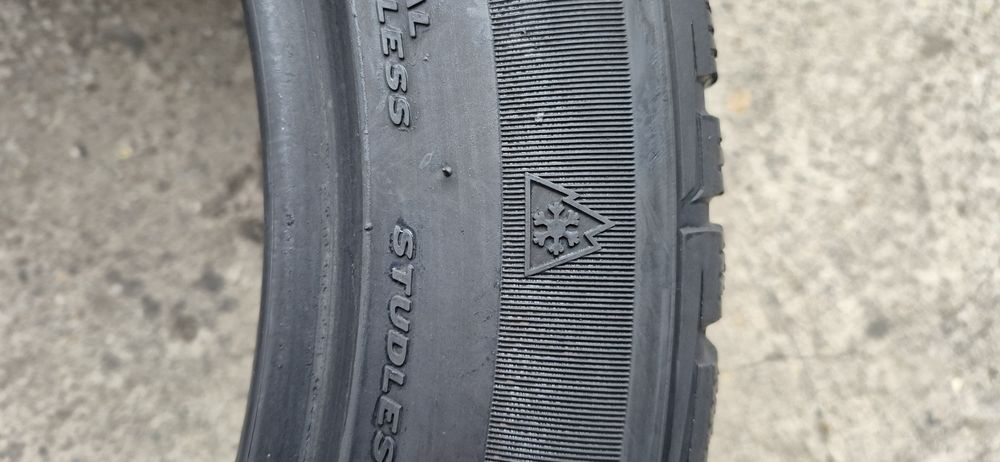 4 anvelope iarna Hankook 265/45/20.Ptetul este pe bucata.