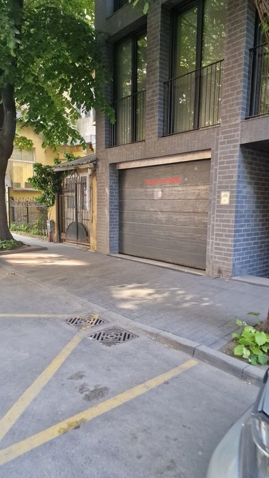 Дава се под наем Гараж / Паркомясто в Варна, Център - 14 кв.м за 204 € - Снимка #3