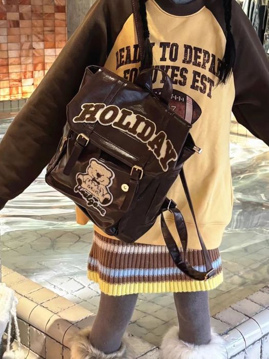 Женский кожаный рюкзак сумка портфель новый с нашивкой