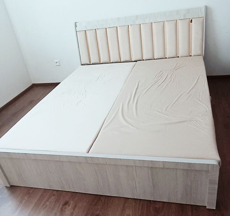 Продается кровать очень хороший!