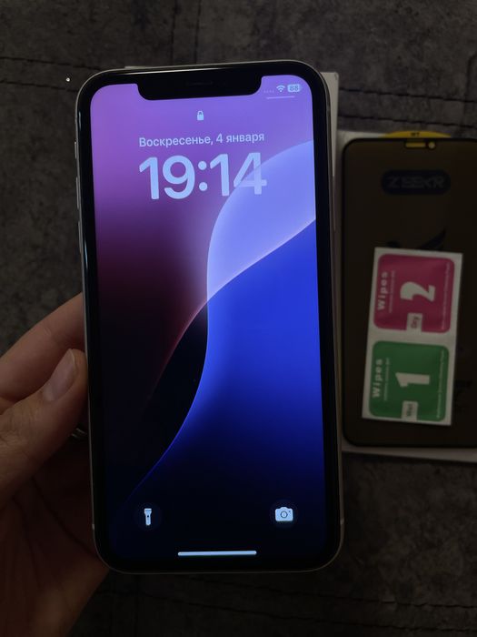 iPhone 11 white 64 ГБ