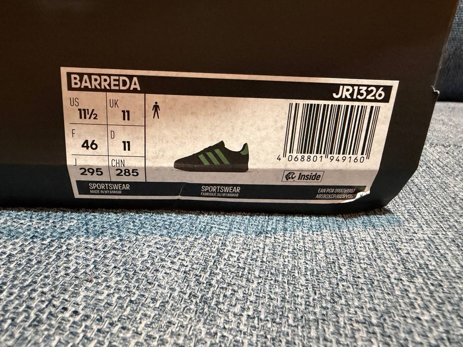 Кроссовки Adidas Barreda